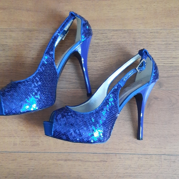 Party shoes! - Picture 2 of 7